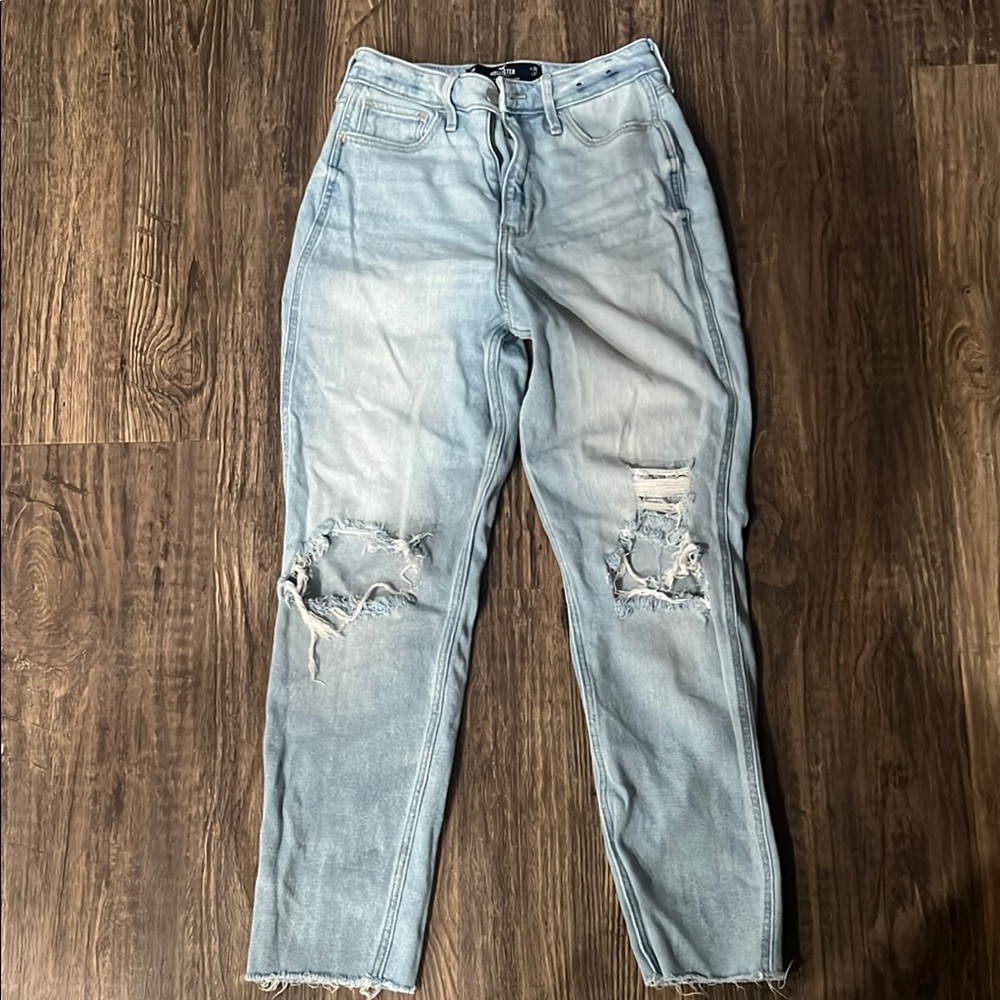 Hollister Blue Boyfriend Jeans with Distressed Detailing
